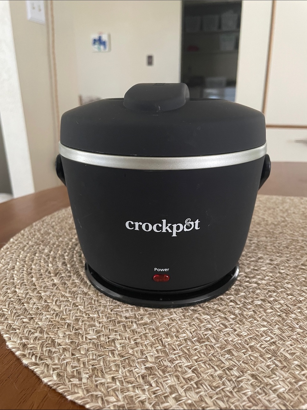 Crockpot Compact Electric Cooker — Matte Black